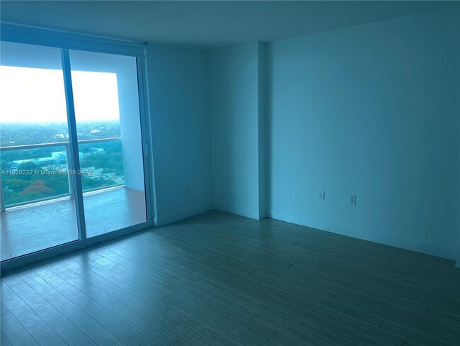 Building Photo - 2101 Brickell Ave