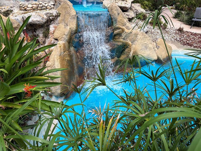 Building Photo - 5300 NE 24th Terrace