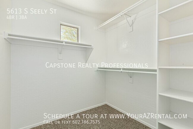 Building Photo - 5613 S Seely St