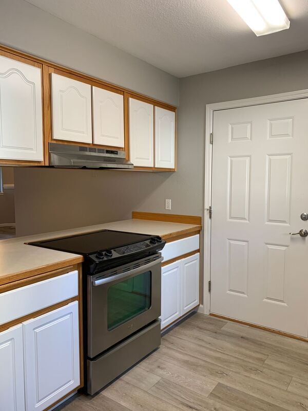 Building Photo - 13631 SE Oatfield Rd