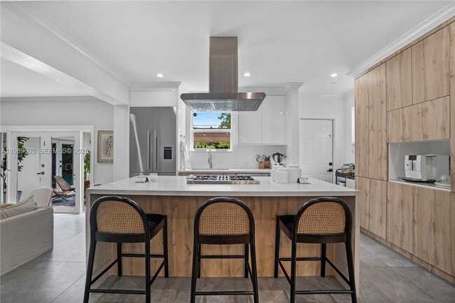 Building Photo - Northeast 91st Terrace, Miami Shores, FL 33138 - 4 BR 3 BA single-family home