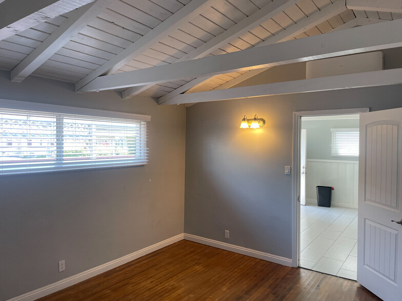 Bedroom - 4559 W 159th St