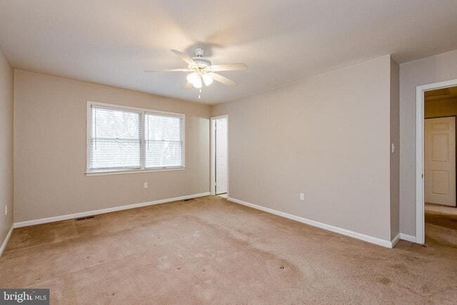 Building Photo - 517 Stockbridge Ct