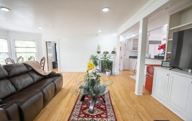 Building Photo - 1 Harmony St