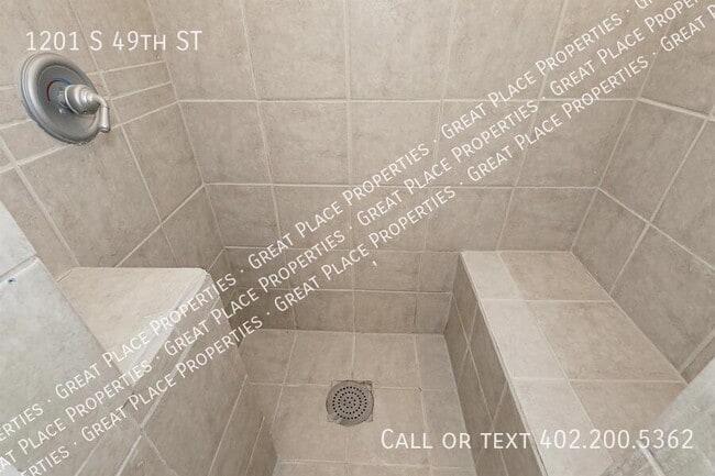 Building Photo - 1201 S 49th St