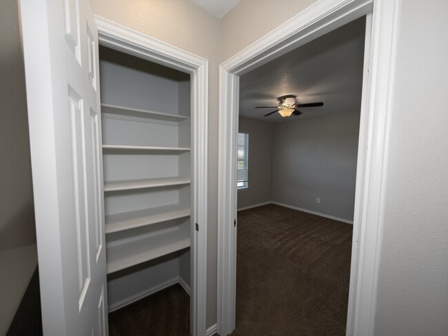 Building Photo - 1408 Park Pl