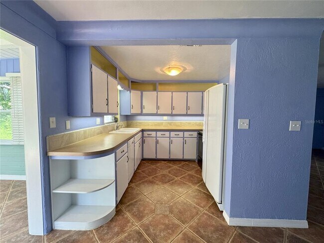 Building Photo - 2151 Datura St