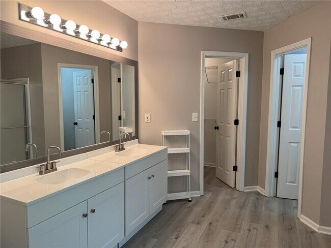 Building Photo - 7454 Woody Springs Dr