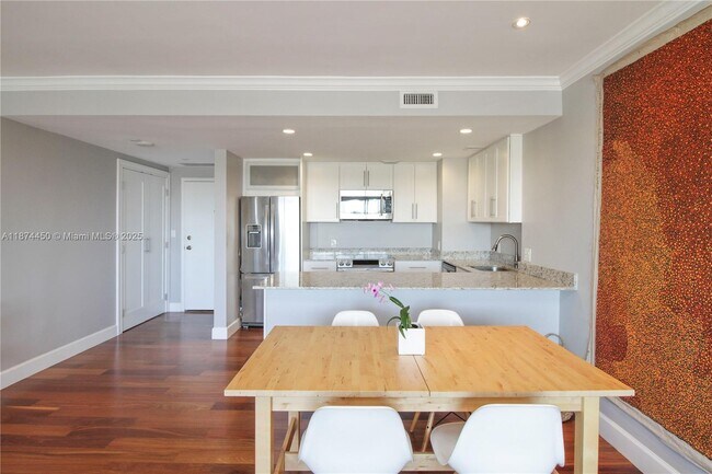 Building Photo - 2451 Brickell Ave