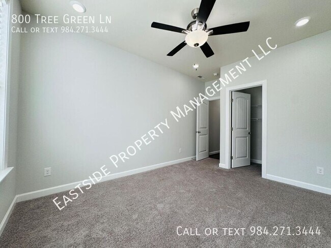 Building Photo - 800 Tree Green Ln