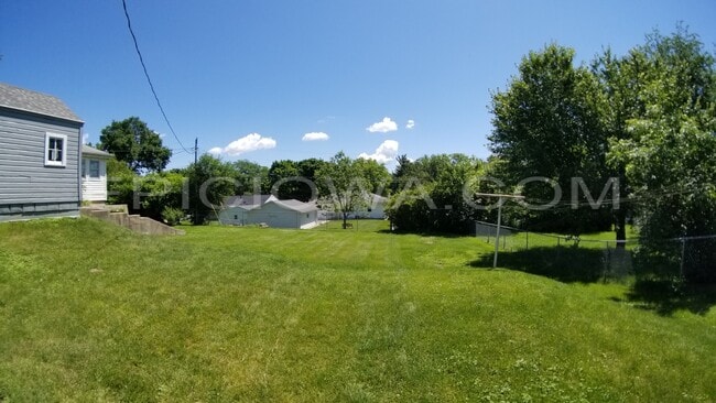 Building Photo - 1619 11th St NW