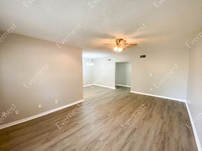 Building Photo - 4455 38th Terrace N