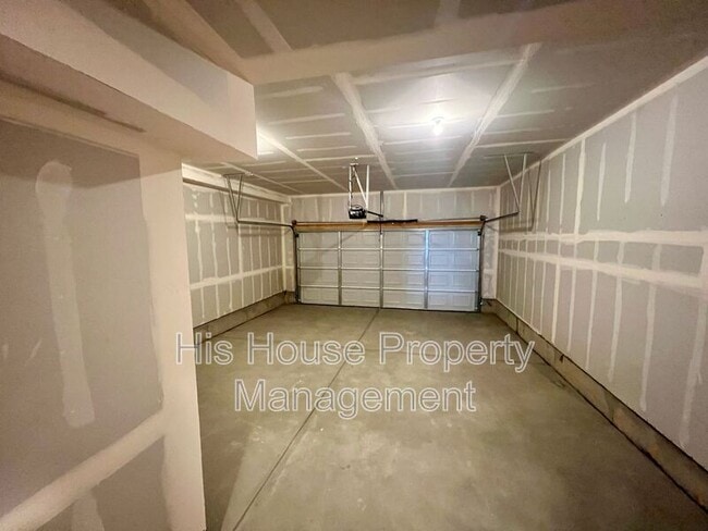 Building Photo - 6939 4th St Rd