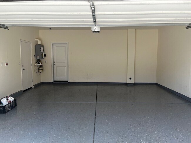 Building Photo - Excellent Witney Ranch 4 Bedroom, 3 Bathroom Home in Whitney Ranch for Rent.
