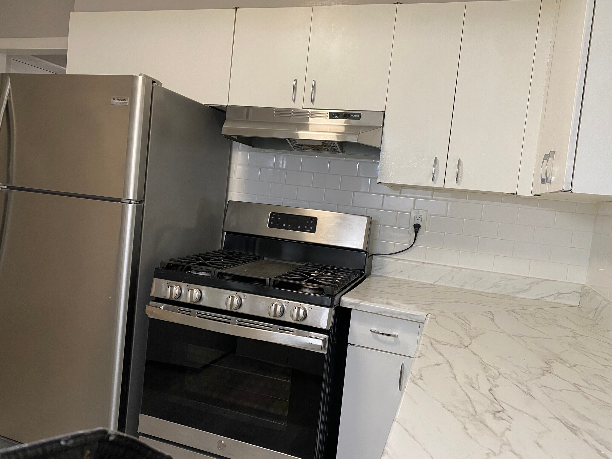 Building Photo - 74 Saltonstall Ave