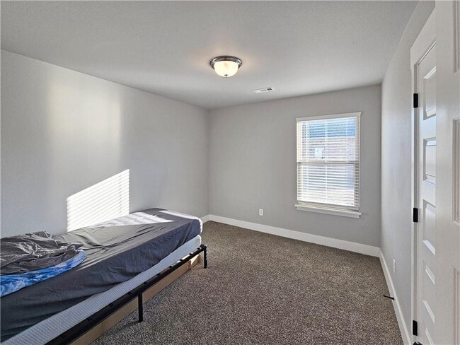 Building Photo - 2091 Bluebonnet Ln