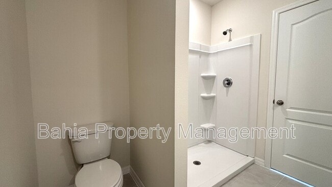 Building Photo - 2980 Waterlily Wy