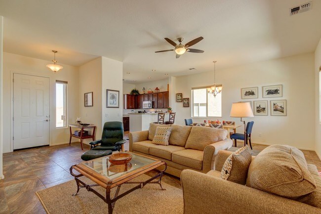 Building Photo - Furnished in Granville