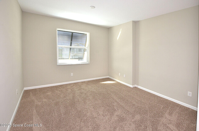Building Photo - 3951 Playa Del Sol Dr