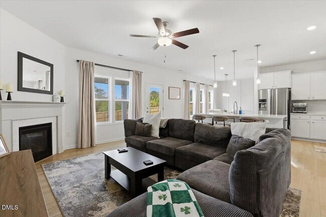 Building Photo - Earn Wealth While Leasing - Like a Homeowner - Lease to Own