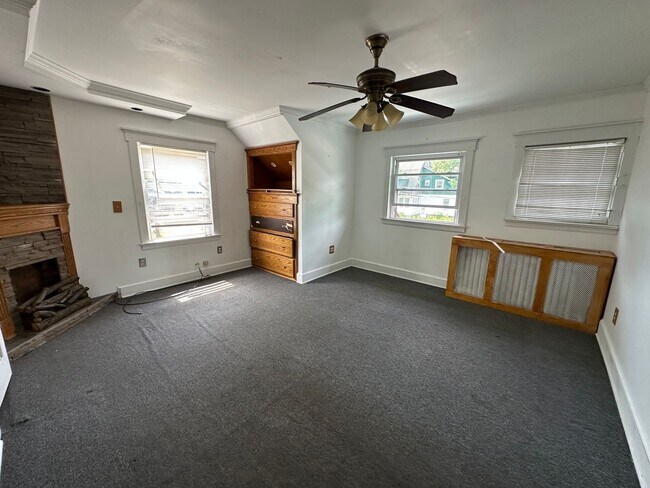 Building Photo - 1217 Florencedale Ave