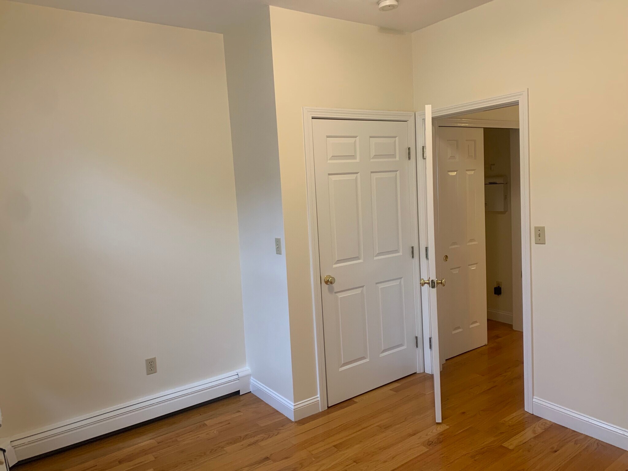 Building Photo - 202 Hurley St