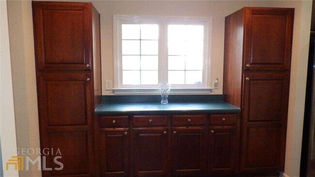 Building Photo - 2544 Niblick Way