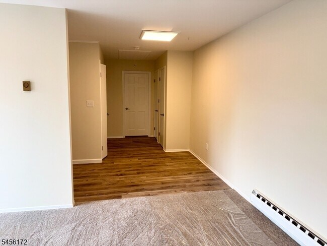 Building Photo - 3102 Cromwell Ct