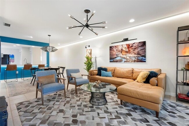 Building Photo - 5797 Avista Dr