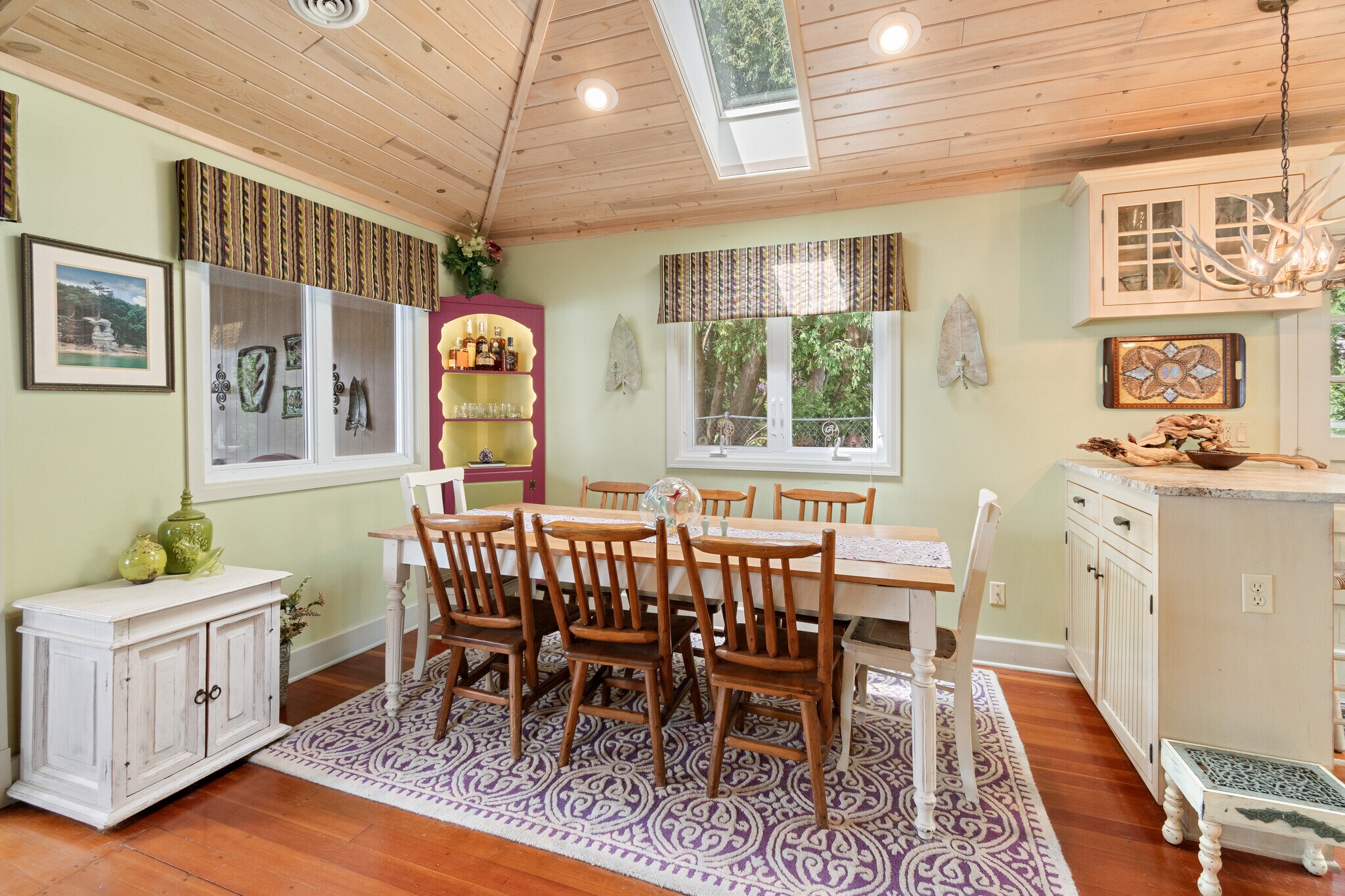 Dinning room - 123 S Ferry Dr