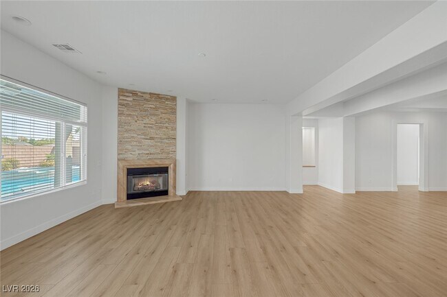 Building Photo - 3492 Hawksbeard Ct