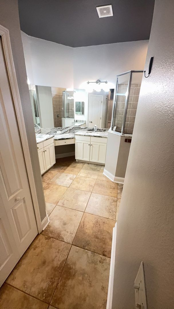 Building Photo - 4 Bedroom Home For Rent in Lutz!