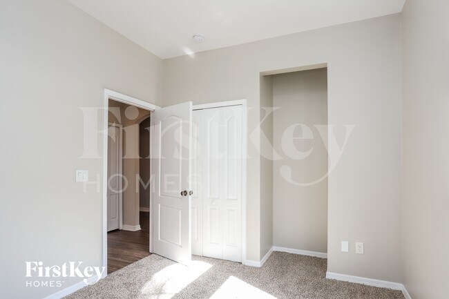 Building Photo - 1144 Emerald Hill Way