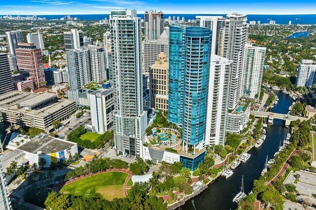 Building Photo - 333 Las Olas Way