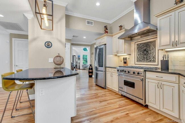 Building Photo - 21 Buttonwood Dr