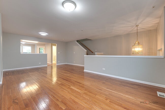 Building Photo - 496 Belvedere Ln