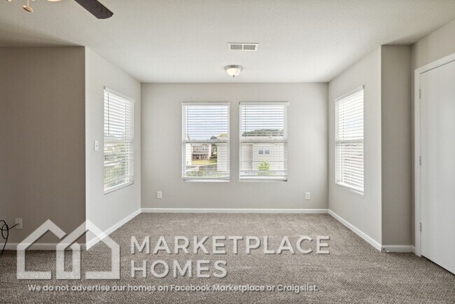 Building Photo - 29946 Glenrose Way