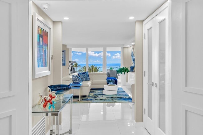 Building Photo - 550 S Ocean Blvd