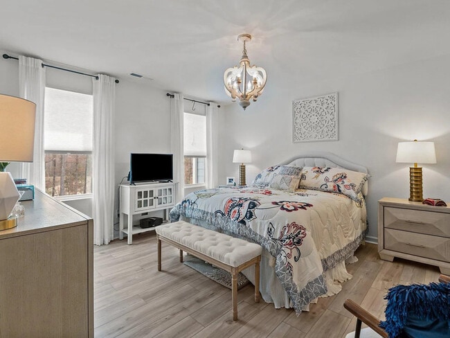 Building Photo - Earn Wealth While Leasing - Like a Homeown...