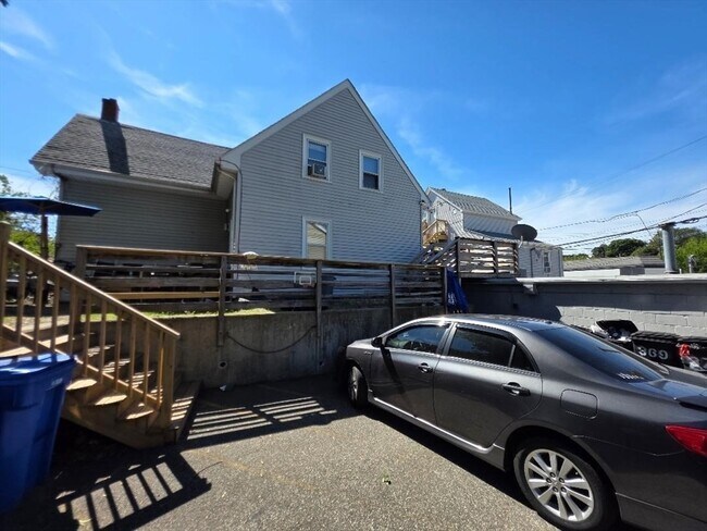 Building Photo - 373 Granite St