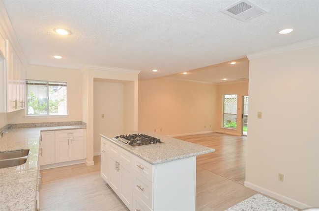 Building Photo - 1106 Brecon Hall Dr