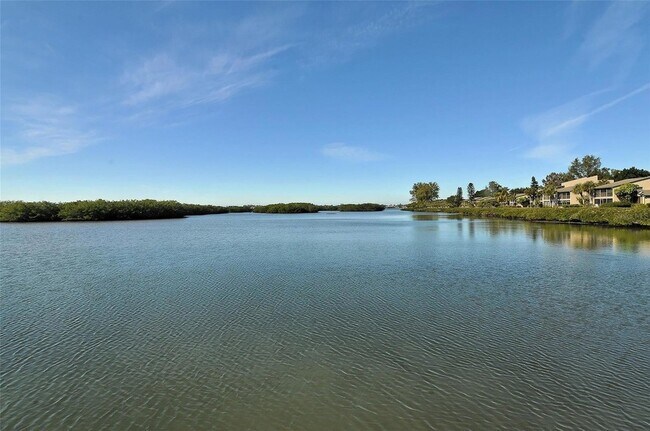 Building Photo - 1633 Boathouse Cir