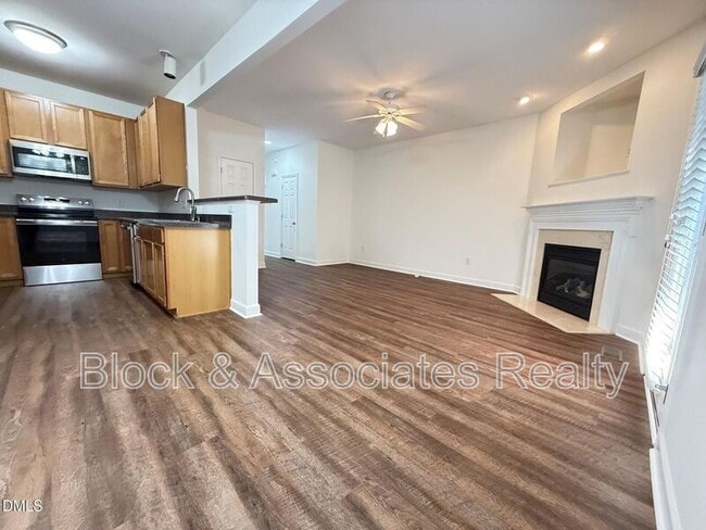 Building Photo - 5523 Cottonrose Ln