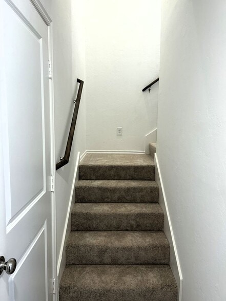 Building Photo - 3231 NW 147th Ter