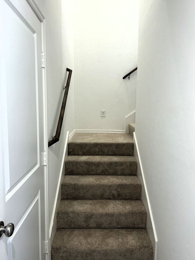 Building Photo - 3231 NW 147th Ter