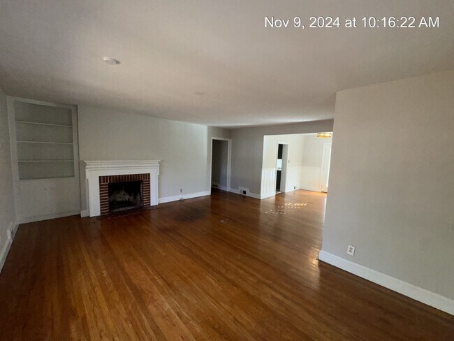 Building Photo - 1429 Pine Valley Loop