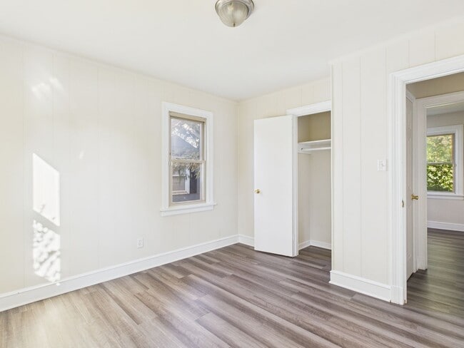 Building Photo - 1108 Goddin St