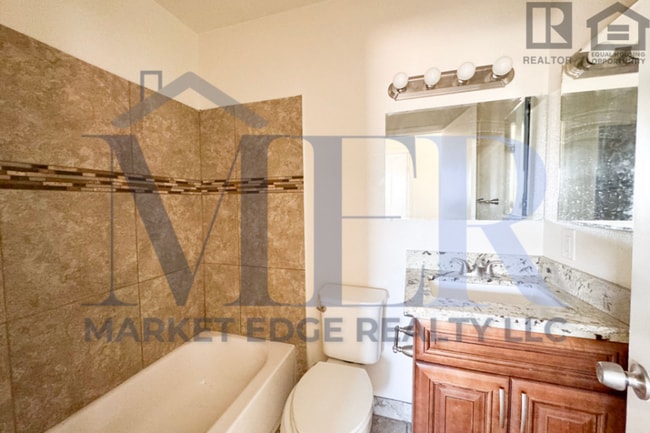 Building Photo - 3Bed/2Bath House 35th Ave/Bethany! NO APPLICATION FEE! - RV GATE, NO HOA!