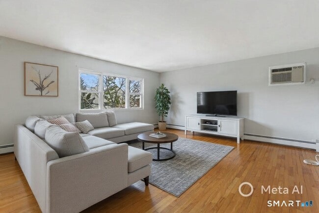 Building Photo - 86 Harbor Dr