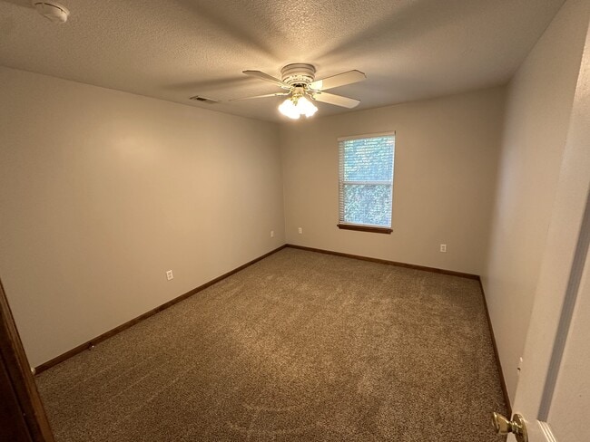 Building Photo - 413 Blake Anthony Dr